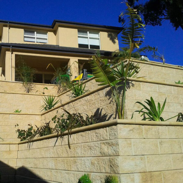 Aussie Block Retaining Wall Block - Bondi Blend