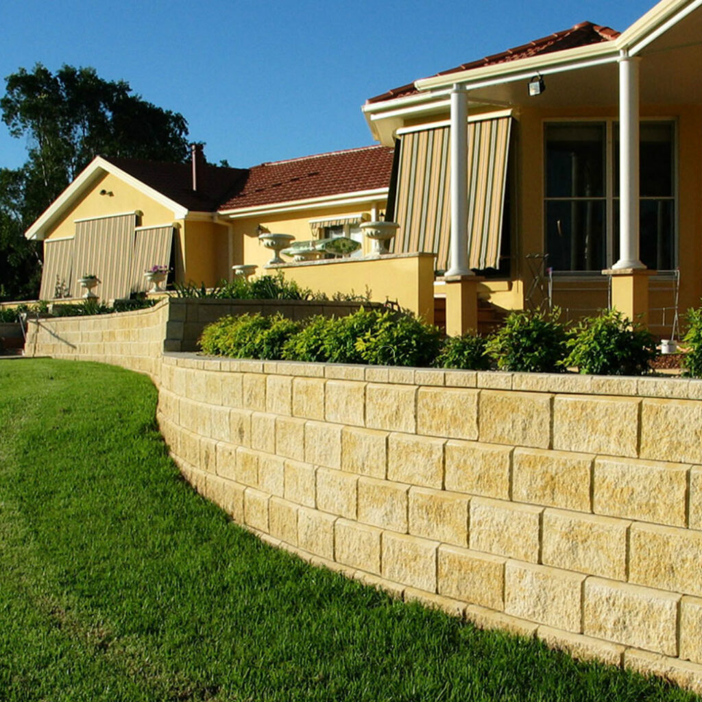 Aussie Block Retaining Wall - Bondi Blend