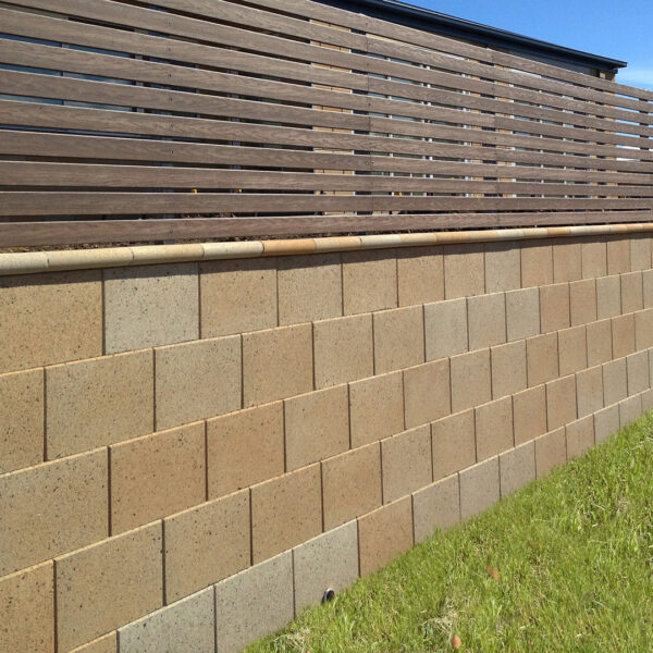 Freestone Block Retaining Wall & Cap - Limestone Smooth