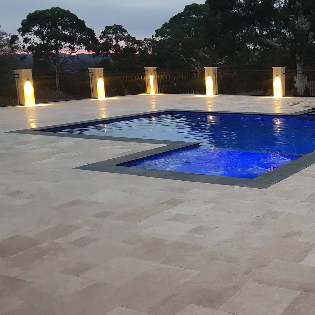 Richter Paving - Classic Cream Travertine Pavers