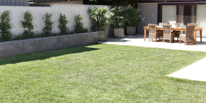 12 Stunning Backyard Landscaping Ideas For A Small Area - How To Create A Patio Space On Grass