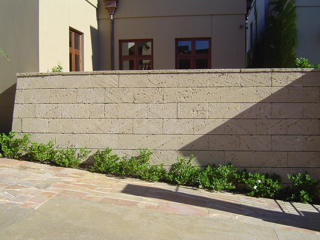 Limestone Block Natural Retaining Wall Block - Diamond Cut