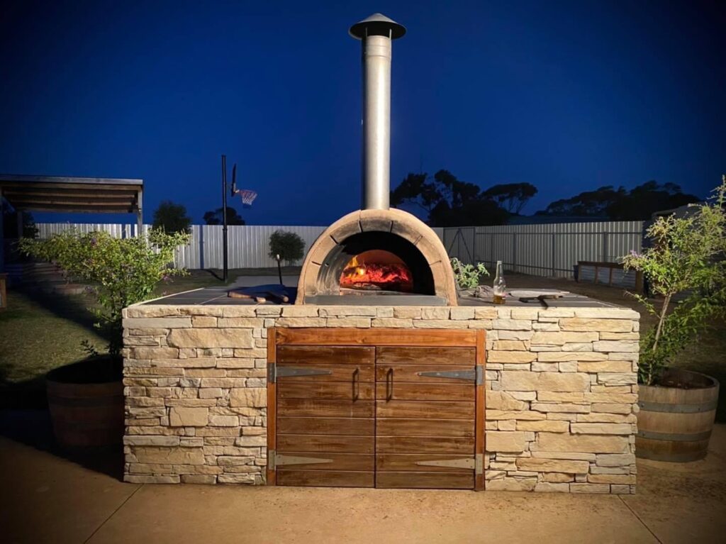 Ledge Stone Pizza Oven Wall Cladding | Earth