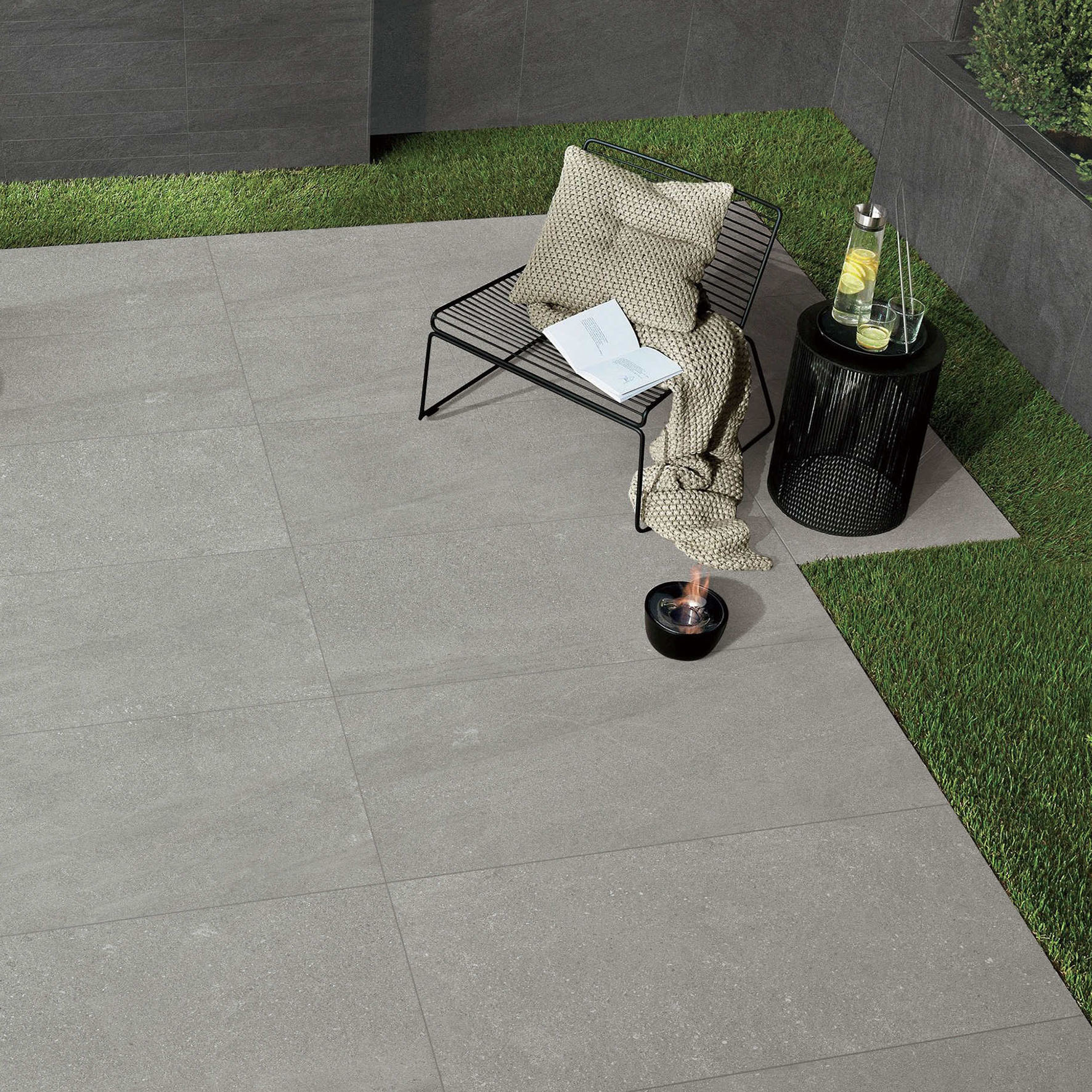 Stoneware™ Deluxe Platinum Australian Paving Centre